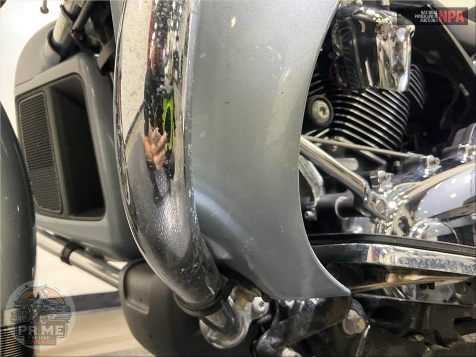 2023 Harley-Davidson FLHTCUTG TRI GLIDE ULTRA CLASSIC — фото 16