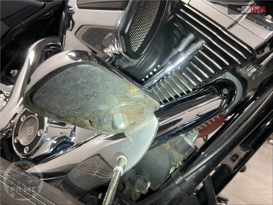 2016 Harley-Davidson FLHXS STREET GLIDE SPECIAL — фото 26