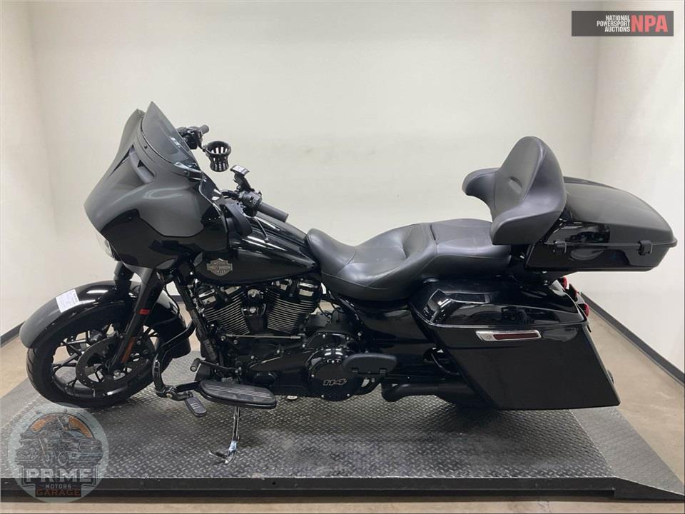 2023 Harley-Davidson FLHXS STREET GLIDE SPECIAL — фото 3