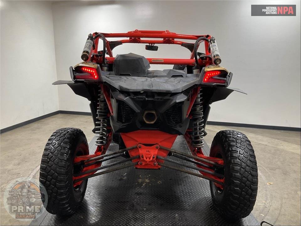 2018 Can-Am MAVERICK X3 X RS TURBO R — фото 4