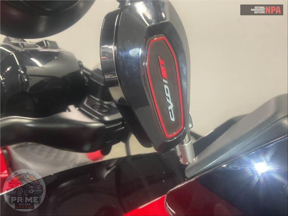 2025 Harley-Davidson FLTRXSTSE CVO ROAD GLIDE ST — фото 10