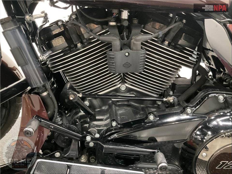 2024 Harley-Davidson FLHXSE CVO STREET GLIDE — фото 7