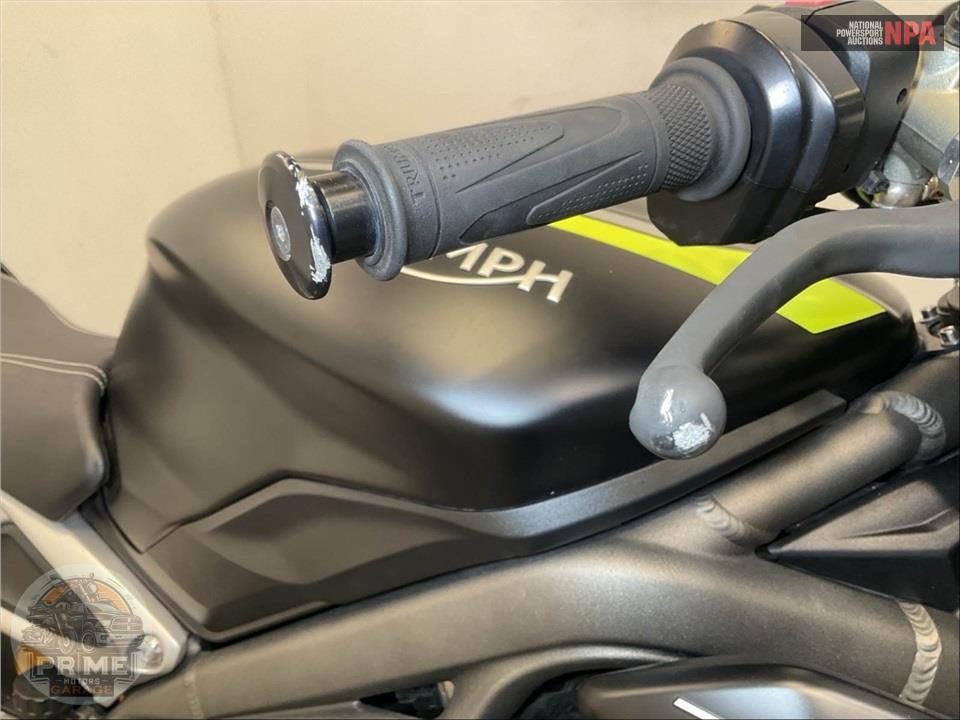 2022 Triumph STREET TRIPLE 765 RS (SILVER) — фото 19