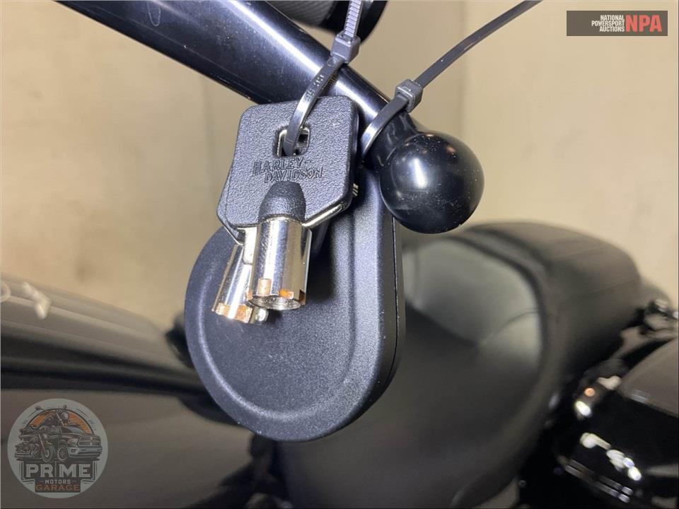 2018 Harley-Davidson FLHRXS ROAD KING SPECIAL — фото 10
