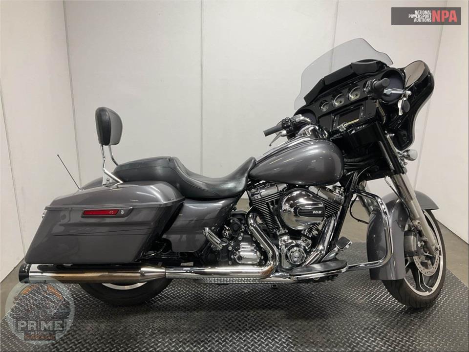 2014 Harley-Davidson FLHXS STREET GLIDE — фото 1