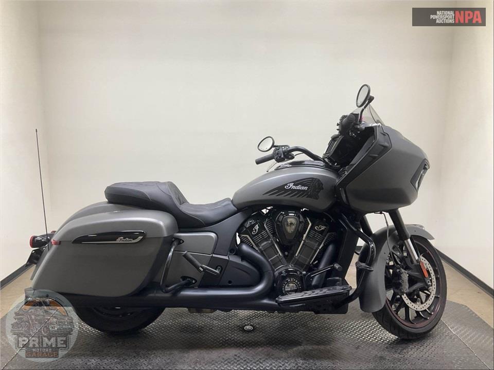 2023 Indian Motorcycle CHALLENGER DARK HORSE (SMOKE) — фото 1