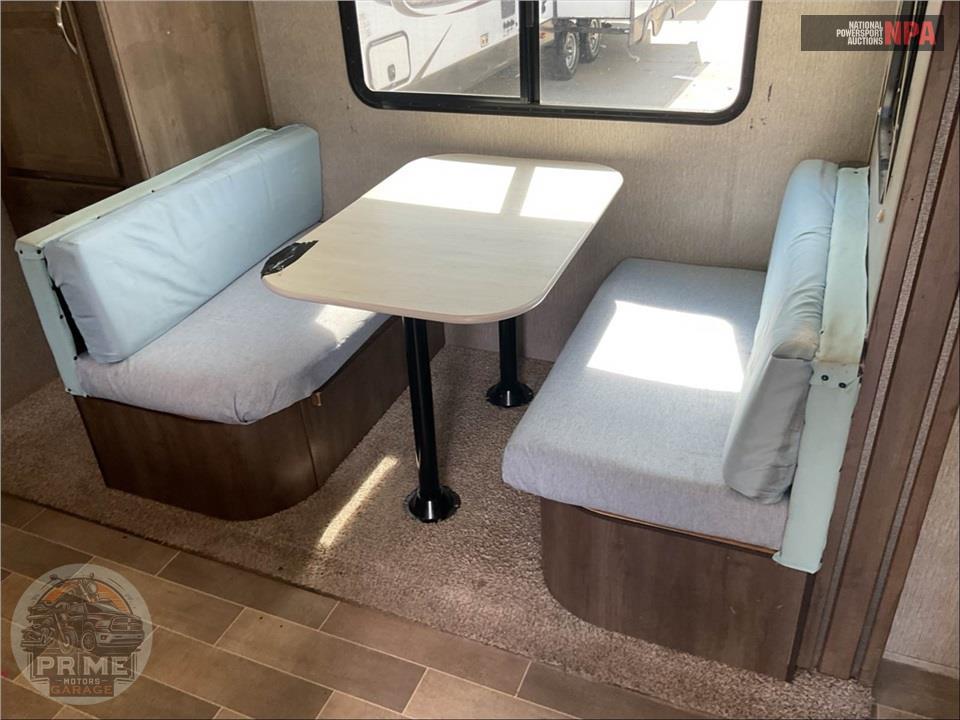 2019 Coleman By Dutchmen M-2405BH - LIGHT SERIES — фото 10
