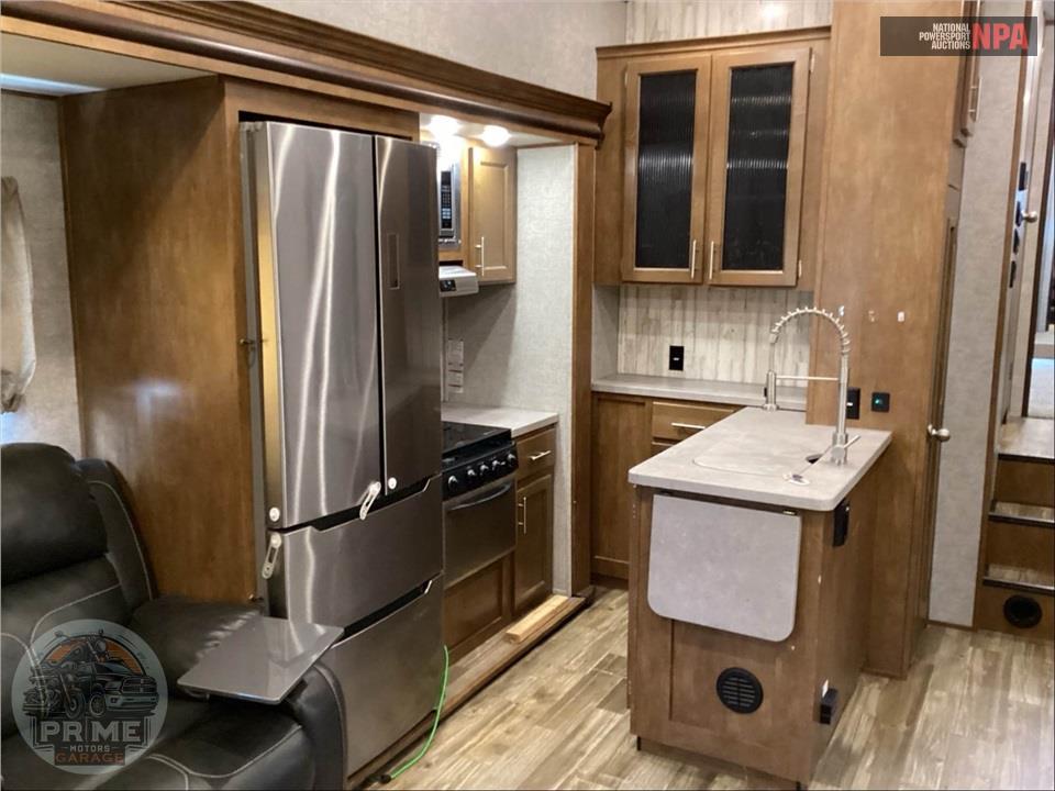 2019 Sabre By Forest River M-30RLT - FIFTH WHEEL SERIES — фото 6