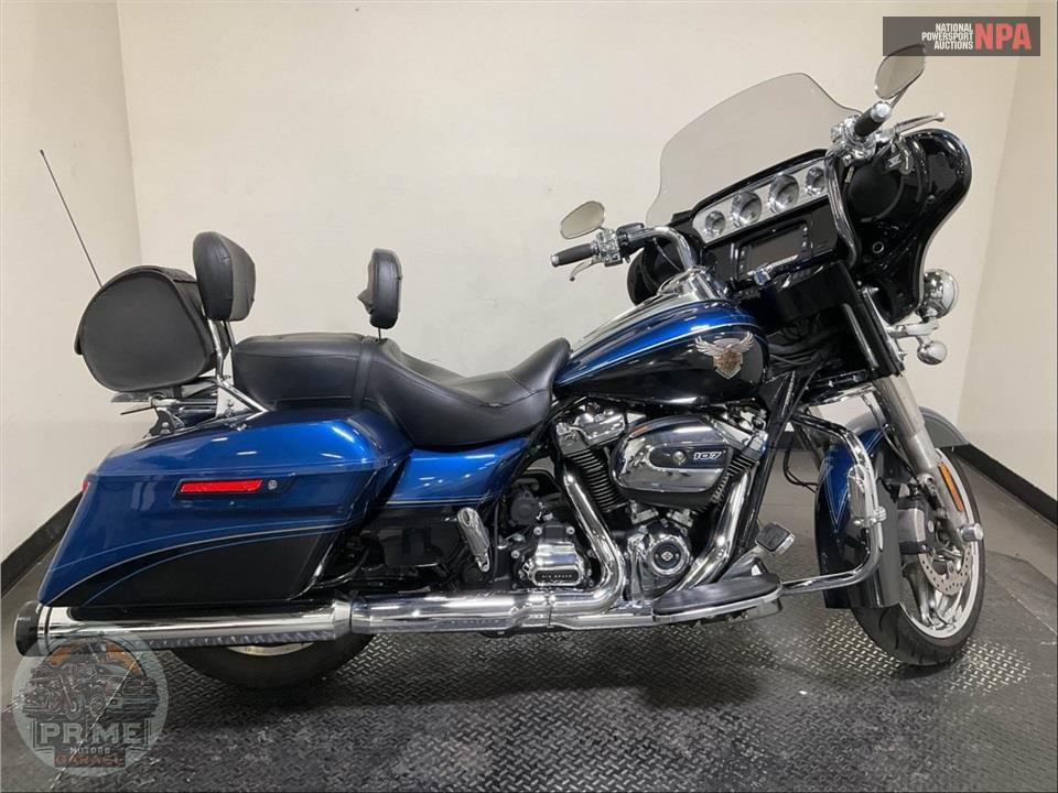 2018 Harley-Davidson FLHX STREET GLIDE ANNIVERSARY — фото 1