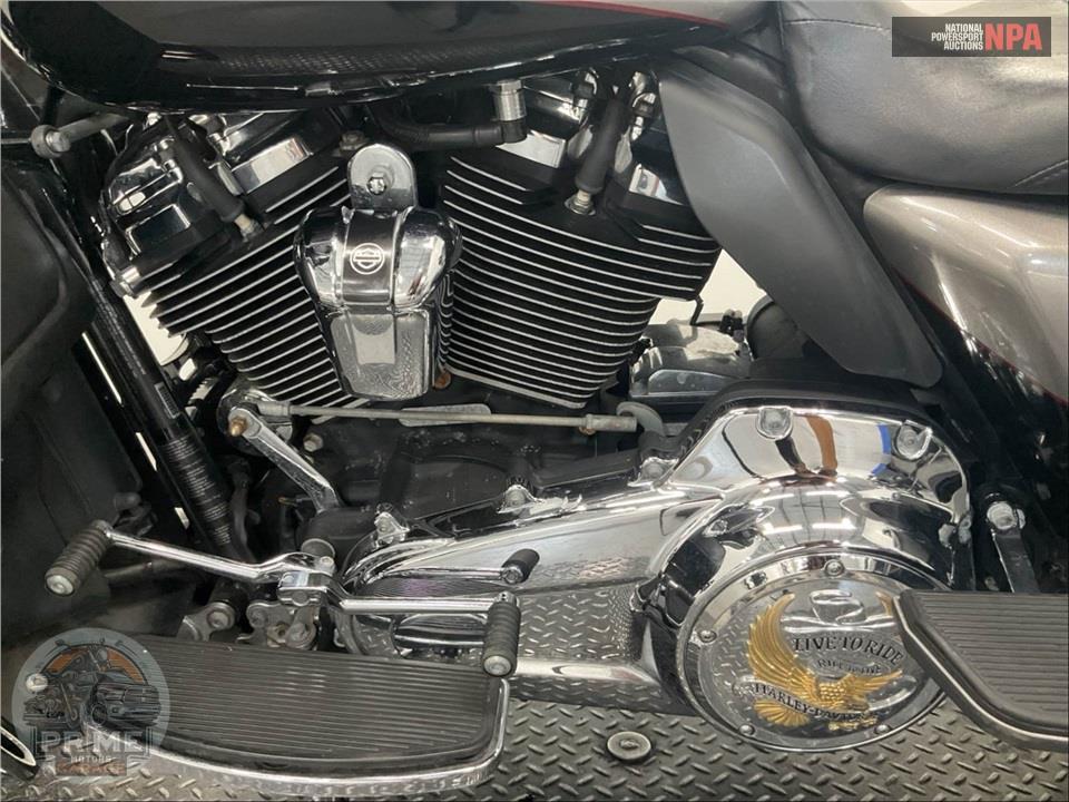 2017 Harley-Davidson FLHTK ULTRA LIMITED — фото 7