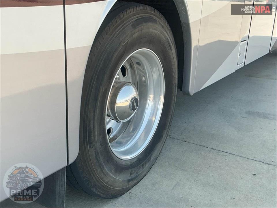 2012 Winnebago M-36M-CUMMINS 360HP - JOURNEY SERIES — фото 53