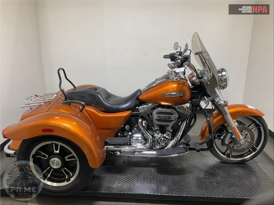 2015 Harley-Davidson FLRT FREE WHEELER — фото 1