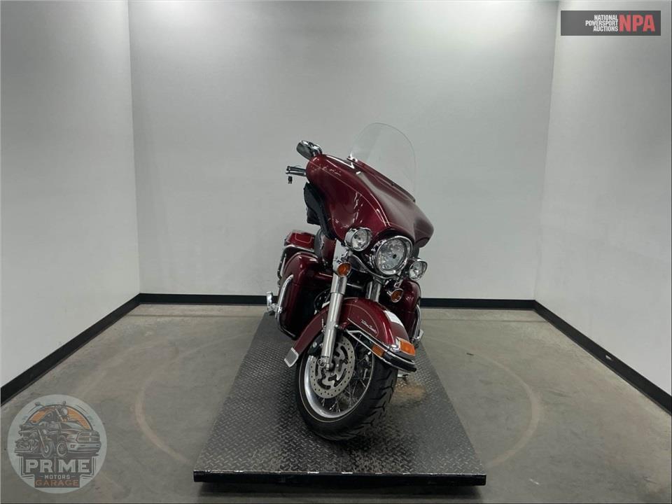 2009 Harley-Davidson FLHTCU ULTRA CLASSIC ELECTRA GLIDE — фото 2