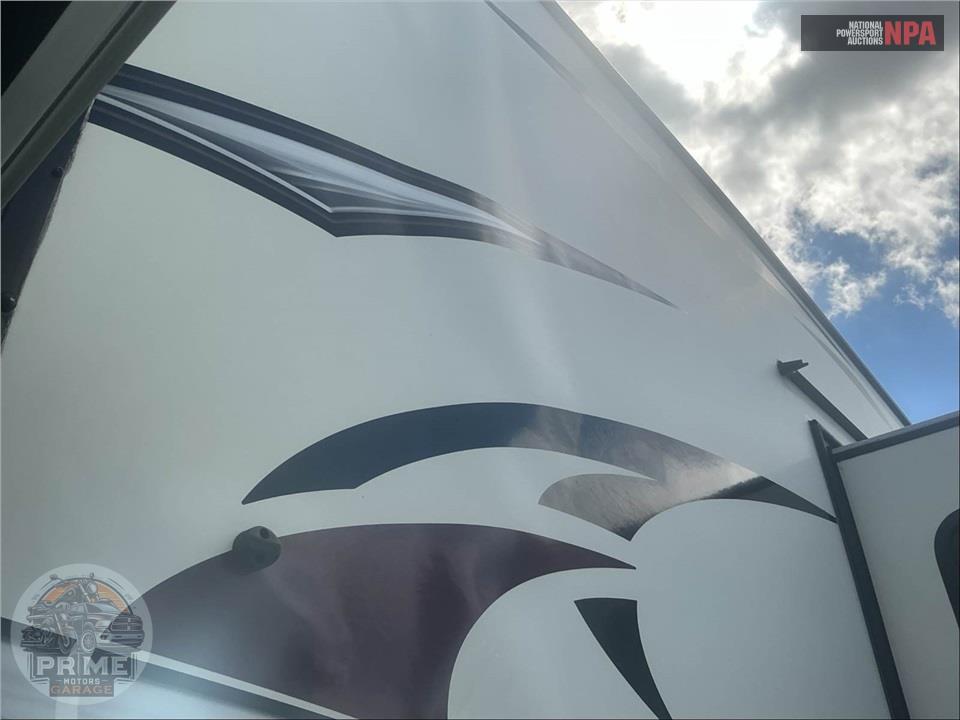 2017 Rockwood By Forest River M-8288WSA - SIGNATURE ULTRA LITE FIFTH WHEEL SERIES — фото 36