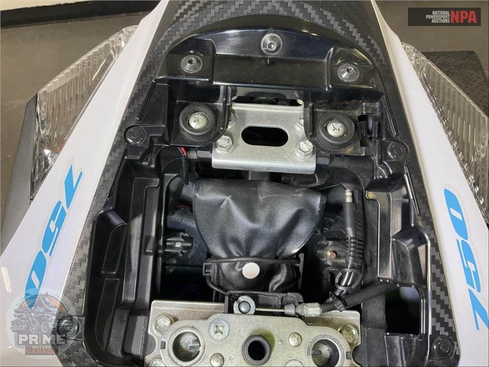 2020 Suzuki GSX-R750M0 — фото 13