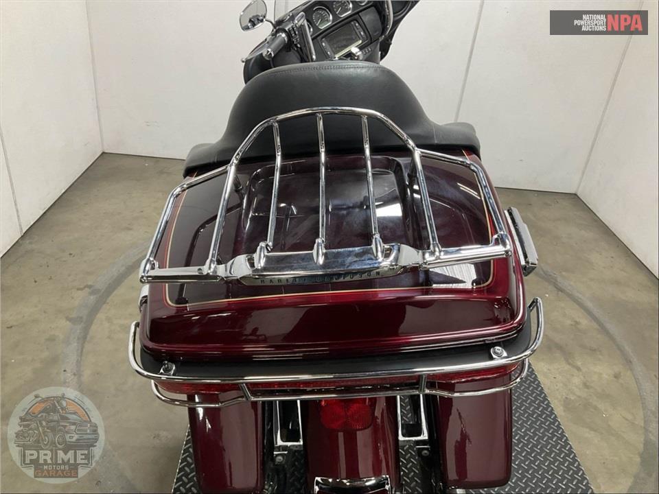 2015 Harley-Davidson FLHTCU ULTRA CLASSIC ELECTRA GLIDE — фото 24