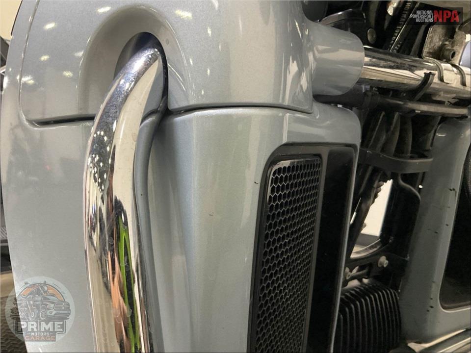 2023 Harley-Davidson FLHTCUTG TRI GLIDE ULTRA CLASSIC — фото 15