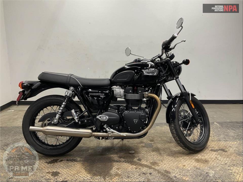 2022 Triumph BONNEVILLE T100 (BLACK) — фото 1