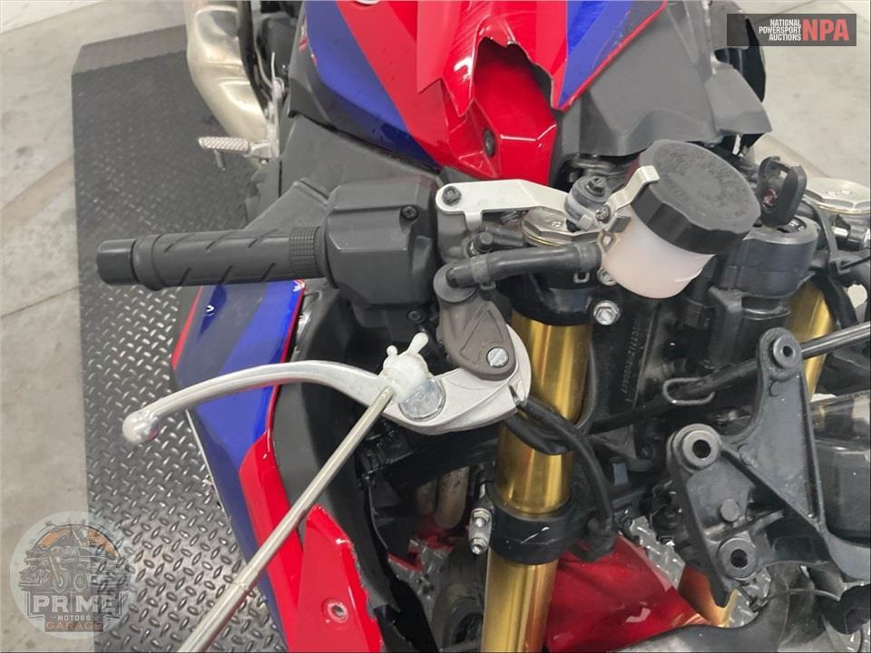 2023 Honda CBR1000RR — фото 39