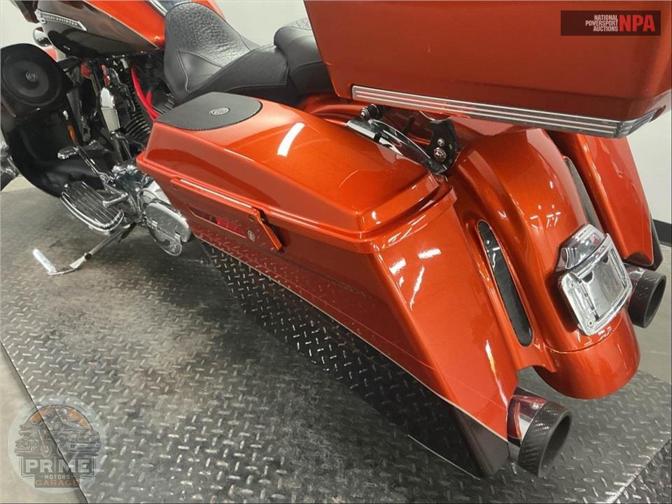2012 Harley-Davidson FLHXSE3 SCREAMIN EAGLE — фото 21