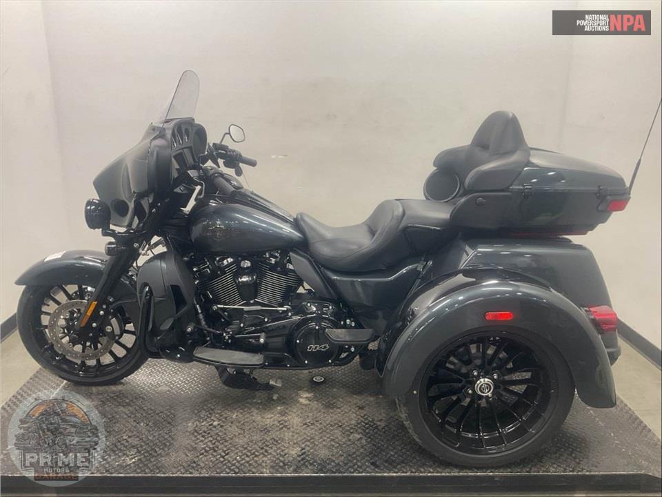 2025 Harley-Davidson FLHTCUTG TRI GLIDE ULTRA CLASSIC — фото 3