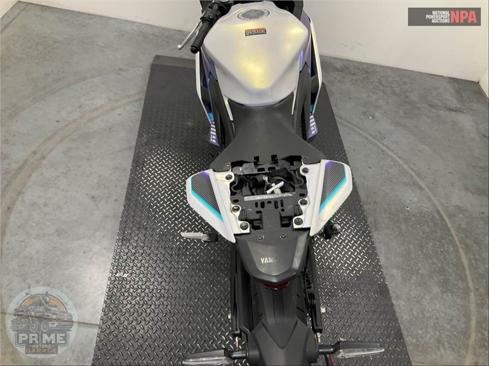 2025 Yamaha YZF-R3 — фото 14