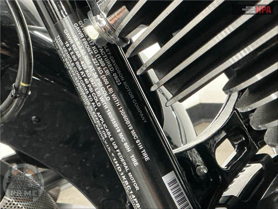 2023 Harley-Davidson FLHX STREET GLIDE — фото 26