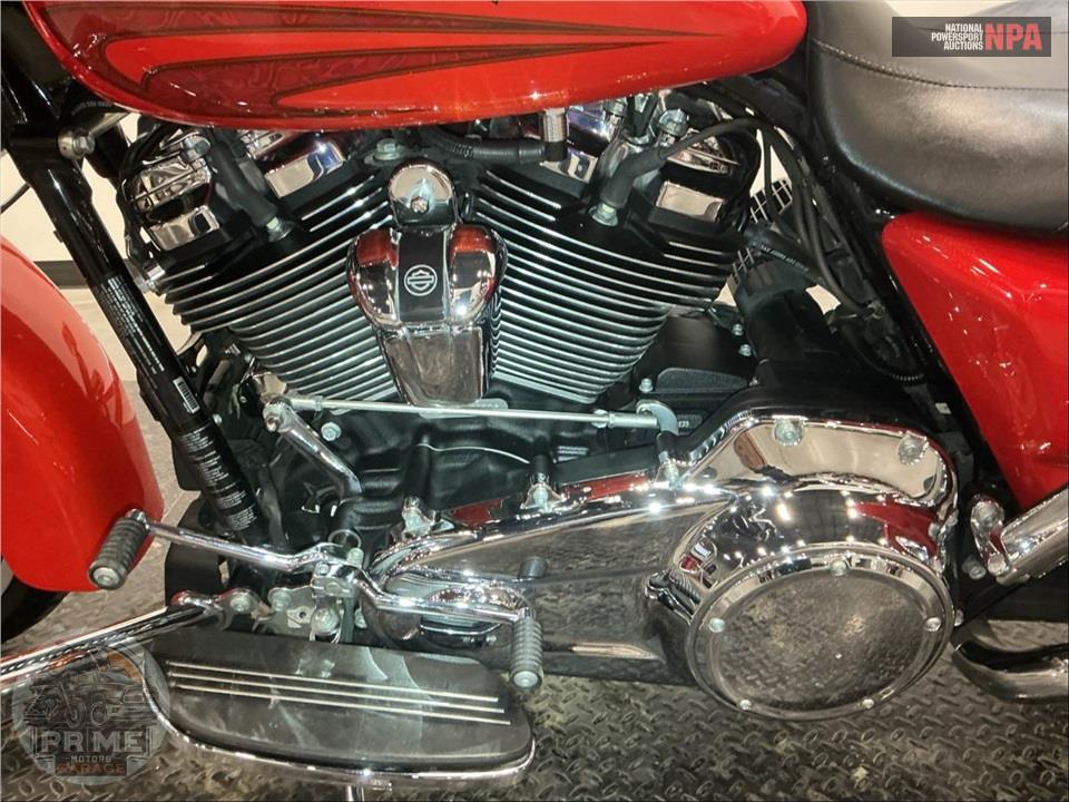 2017 Harley-Davidson FLHXS STREET GLIDE SPECIAL — фото 7