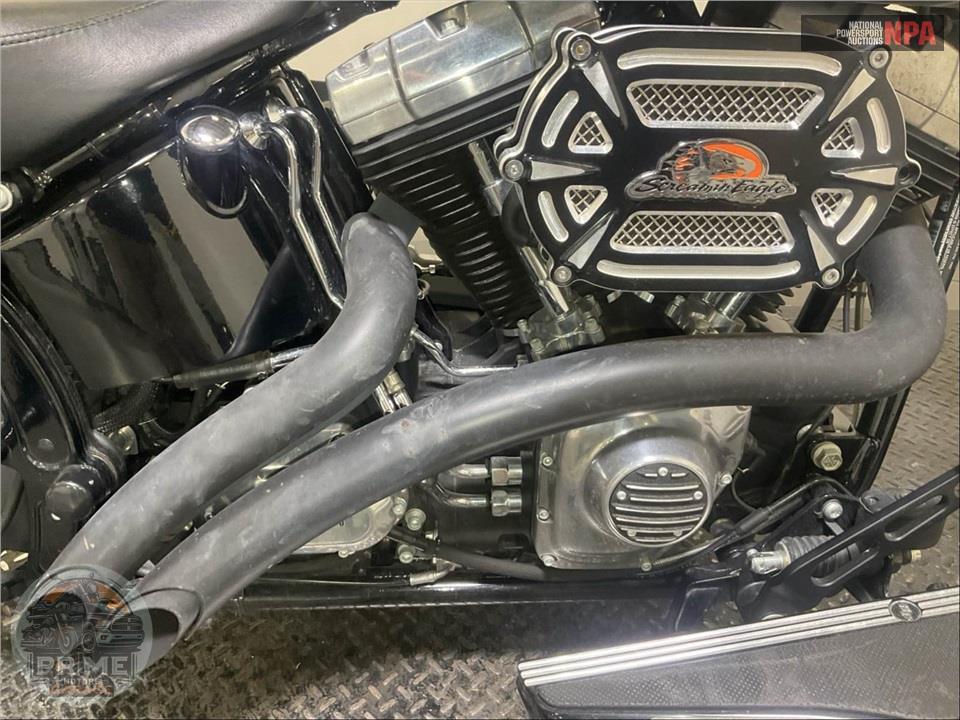 2017 Harley-Davidson FLS SOFTAIL SLIM — фото 12