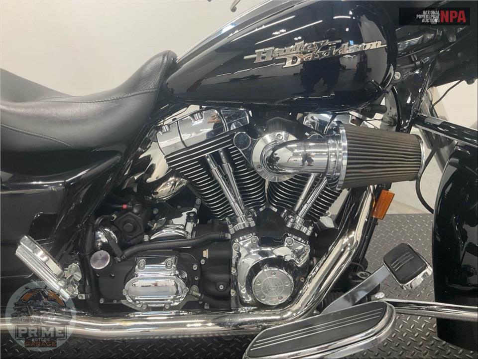 2006 Harley-Davidson FLHXI STREET GLIDE — фото 6