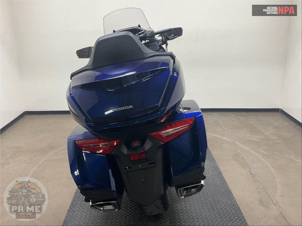 2018 Honda GL1800D GOLDWING TOUR DCT (BLUE) — фото 4