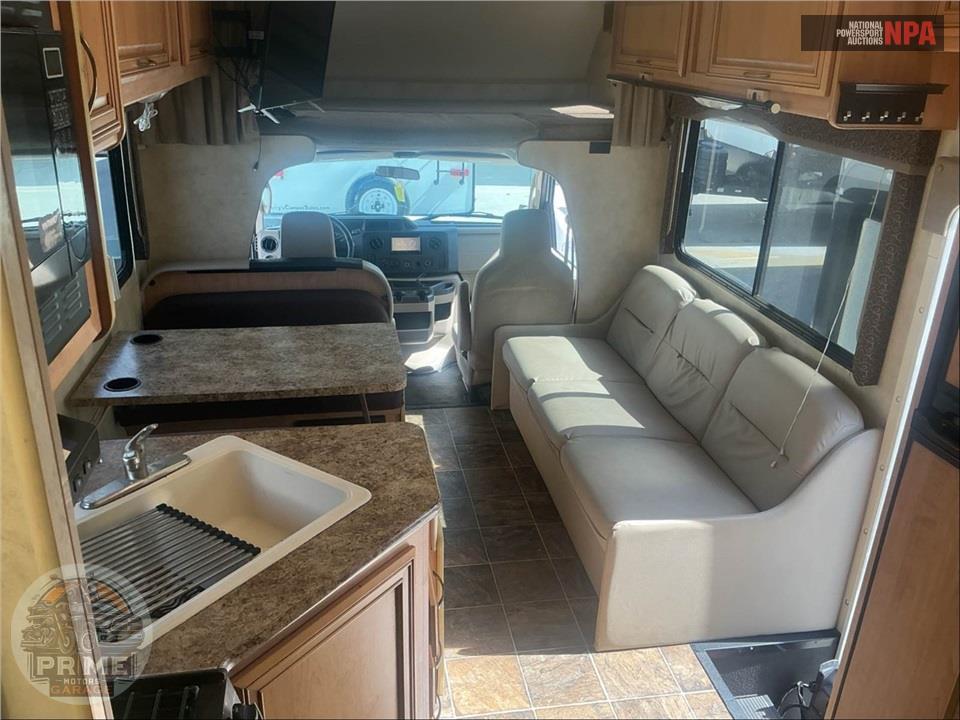 2012 Thor Motor Coach M-28A E350-V10 — фото 5