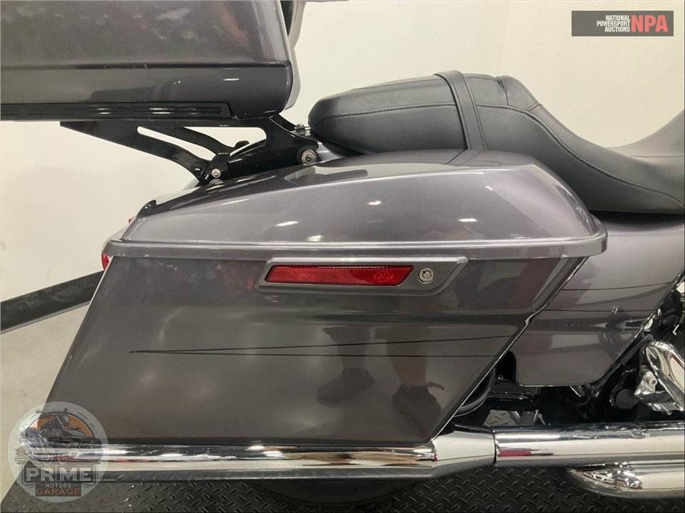 2015 Harley-Davidson FLHXS STREET GLIDE SPECIAL — фото 18