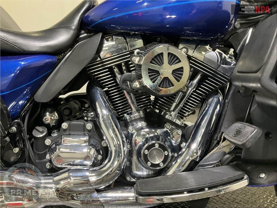 2015 Harley-Davidson FLHTKL ULTRA LIMITED LOW — фото 6