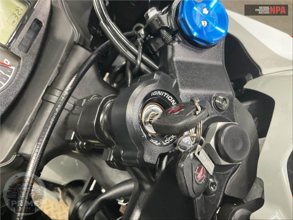 2026 Honda CBR600RR — фото 11