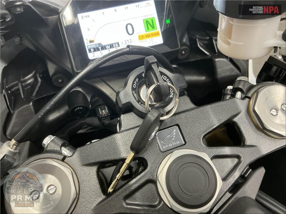 2026 Honda CBR1000RR ABS — фото 12