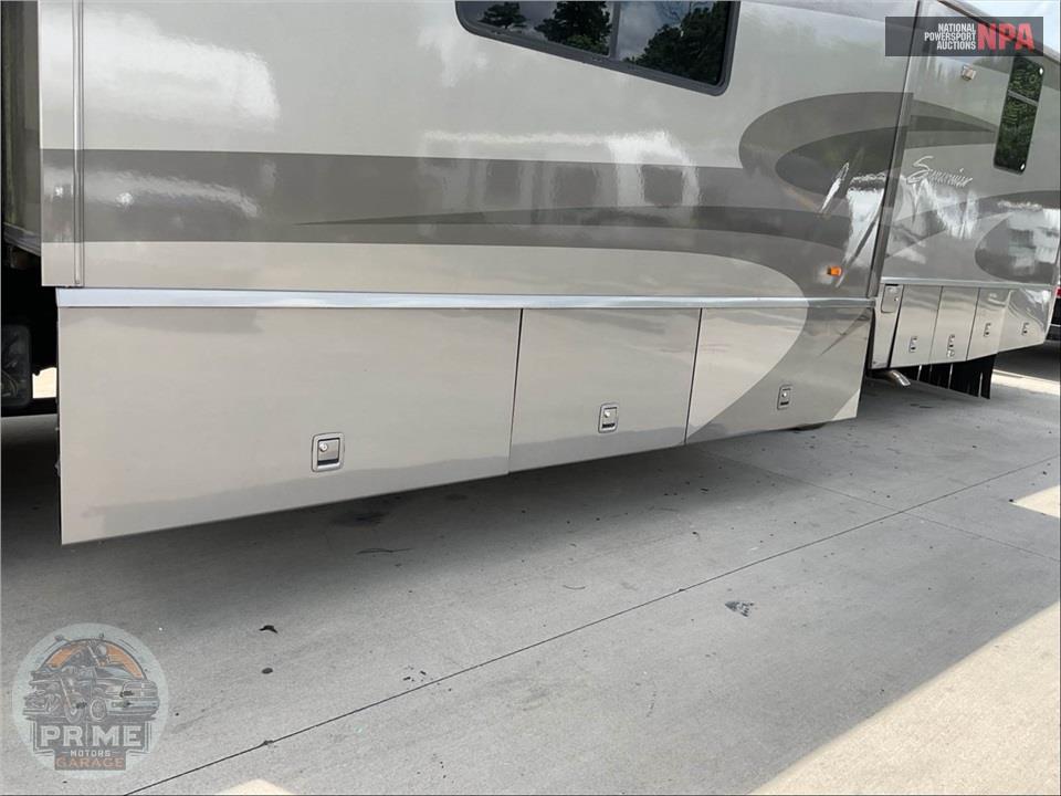 2005 Itasca M-38R-WORKHORSE (**) - SUNCRUISER SERIES — фото 74