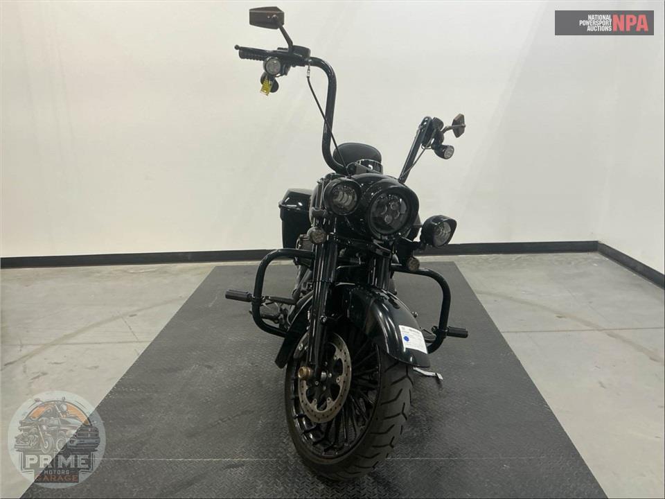 2017 Harley-Davidson FLHRXS ROAD KING SPECIAL — фото 2