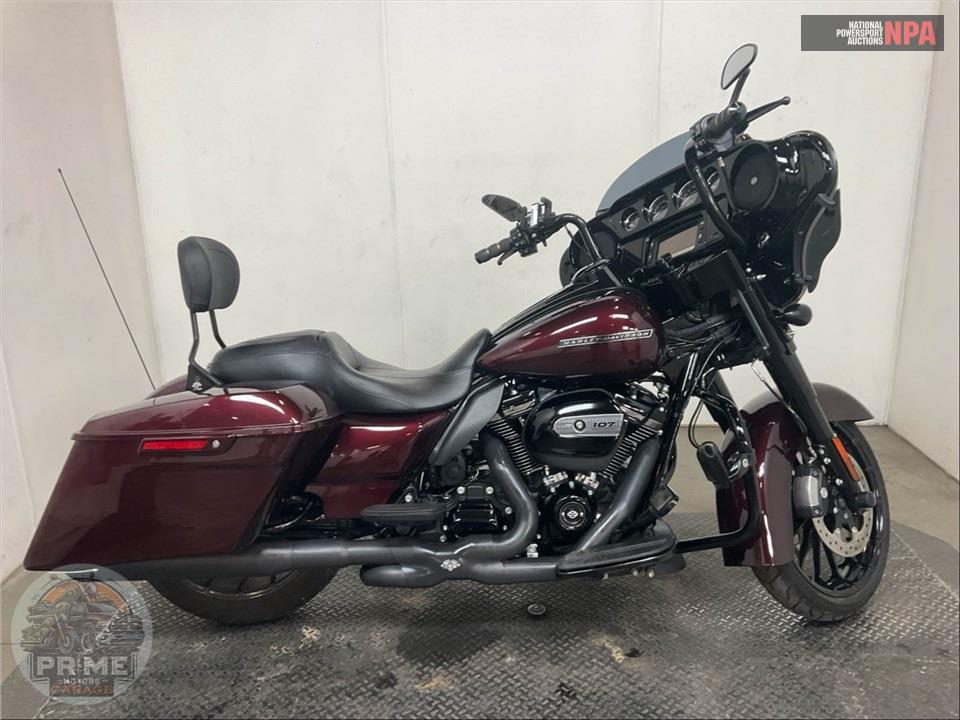 2018 Harley-Davidson FLHXS STREET GLIDE SPECIAL — фото 1