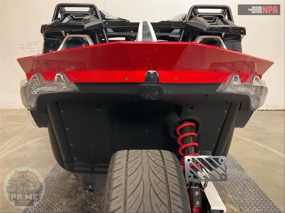 2016 Polaris SLINGSHOT SL LE — фото 22