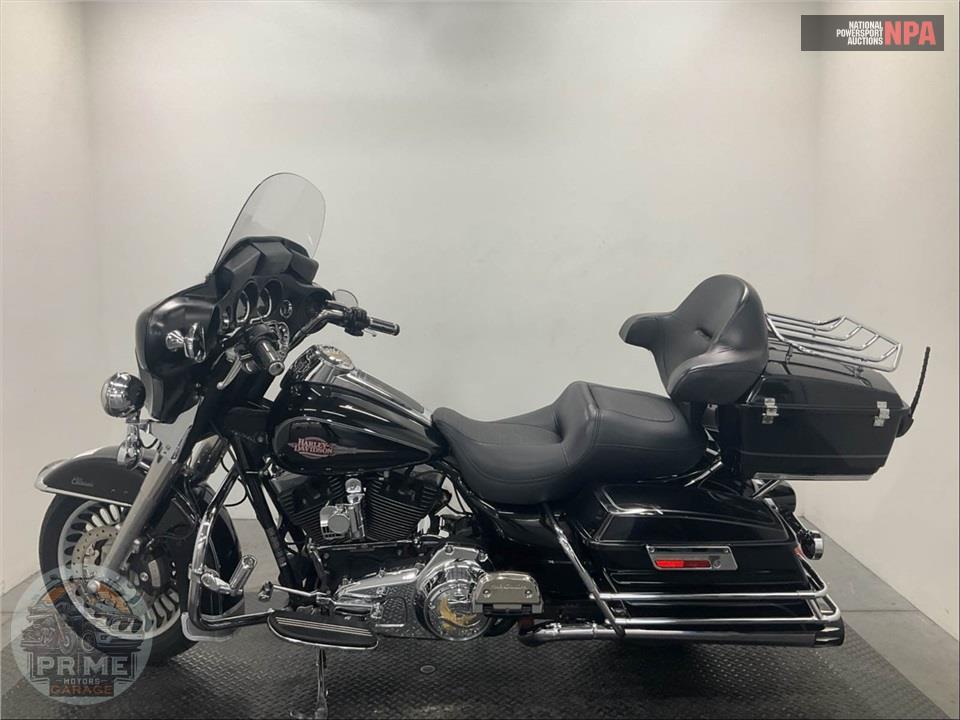 2009 Harley-Davidson FLHTC ELECTRA GLIDE CLASSIC — фото 3
