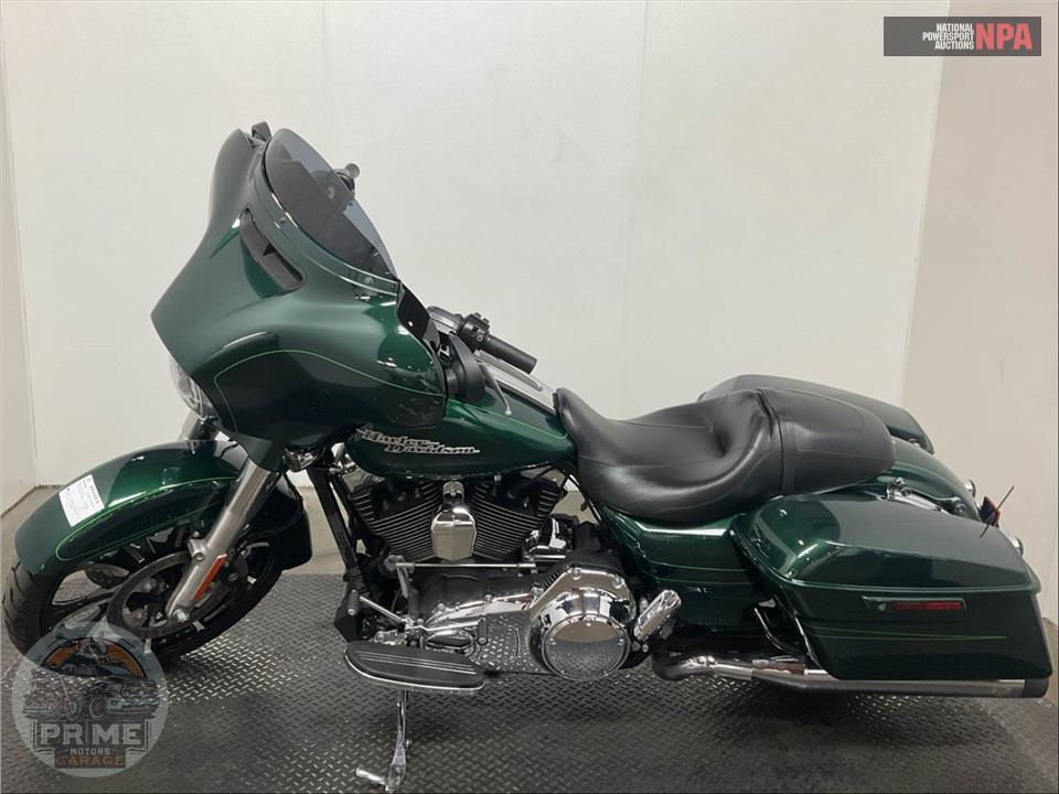 2015 Harley-Davidson FLHXS STREET GLIDE SPECIAL — фото 3