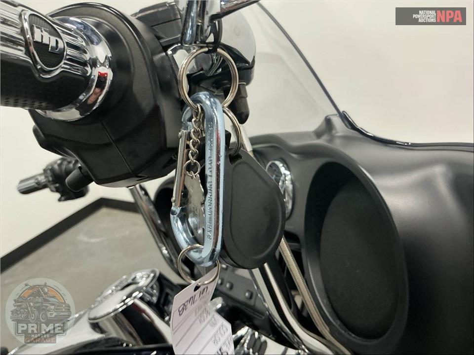 2019 Harley-Davidson FLHX STREET GLIDE — фото 11