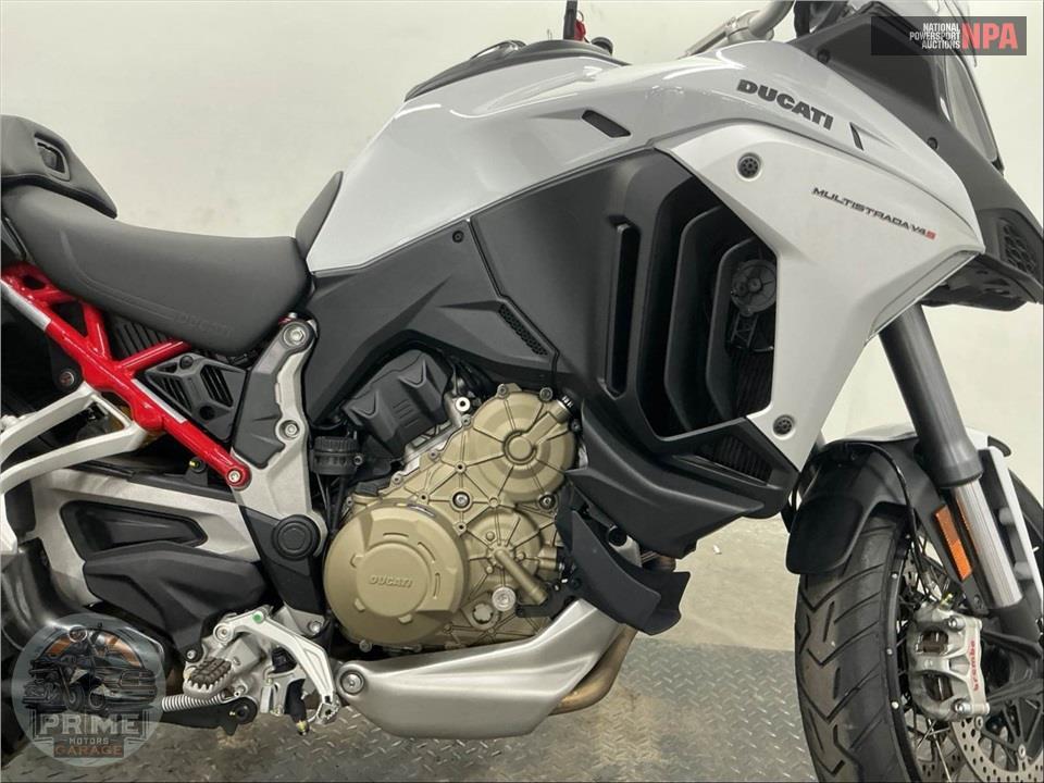 2024 Ducati Multistrada V4 S Travel&Radar — фото 6