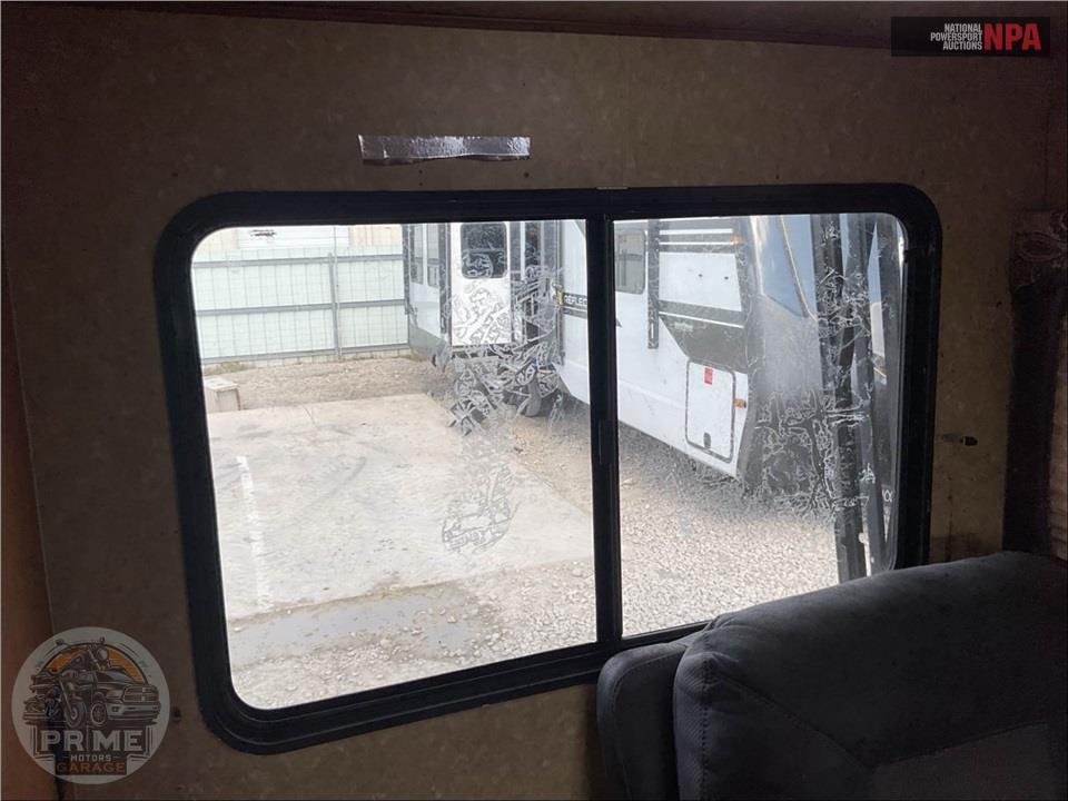2014 Crossroads Rv M-34 RE - SUNSET TRAIL RESERVE FIFTH WHEEL SERIES — фото 32