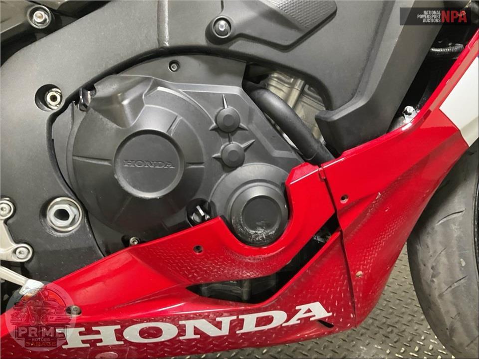 2022 Honda CBR1000RR — фото 6