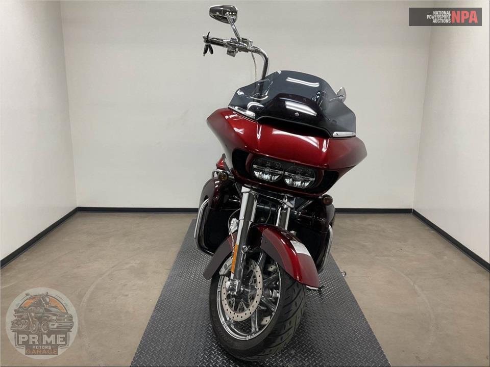 2015 Harley-Davidson FLTRUSE CVO ROAD GLIDE ULTRA — фото 2