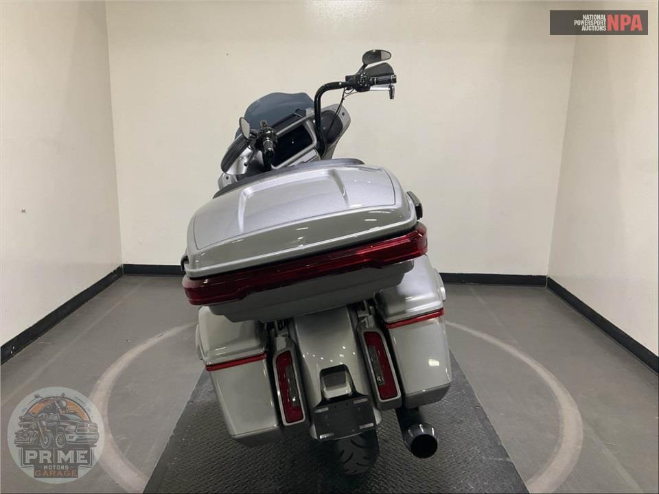2023 Harley-Davidson FLHXSE CVO STREET GLIDE — фото 4