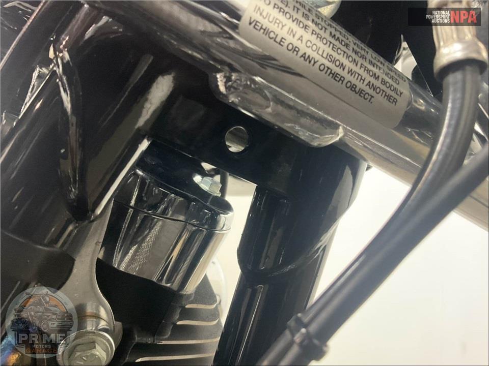 2015 Harley-Davidson FLHXS STREET GLIDE SPECIAL — фото 13