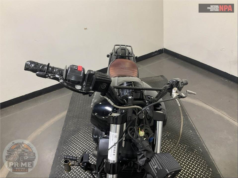 2019 Indian Motorcycle SCOUT BOBBER — фото 38